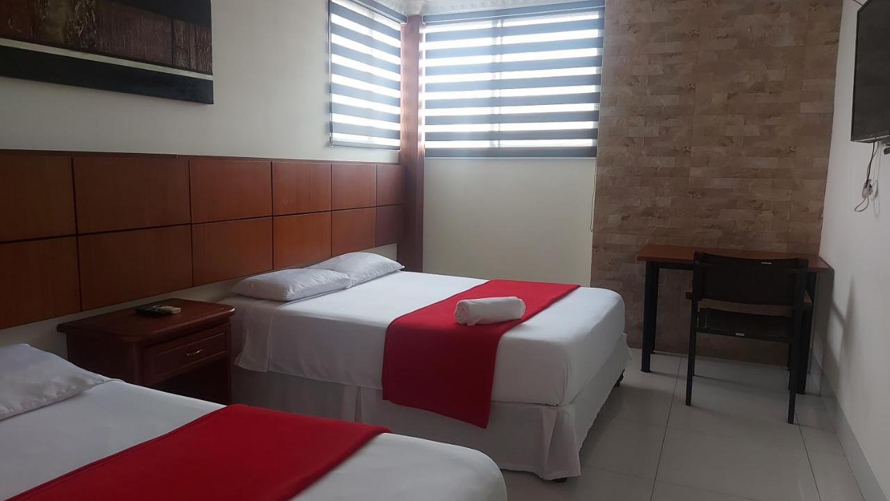 Hotel Murali - Cerca Del Aeropuerto De جواياكيل المظهر الخارجي الصورة