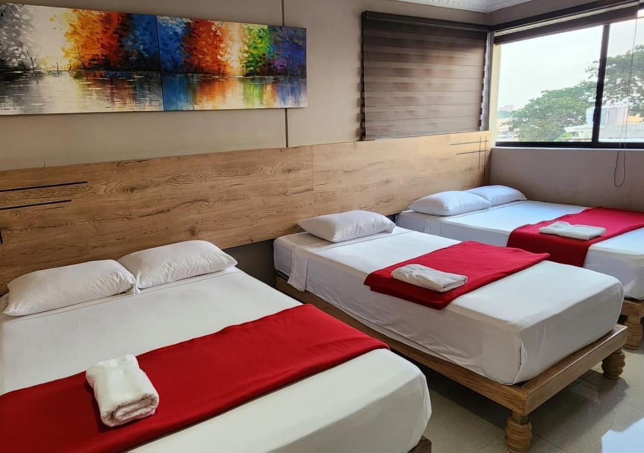 Hotel Murali - Cerca Del Aeropuerto De جواياكيل المظهر الخارجي الصورة