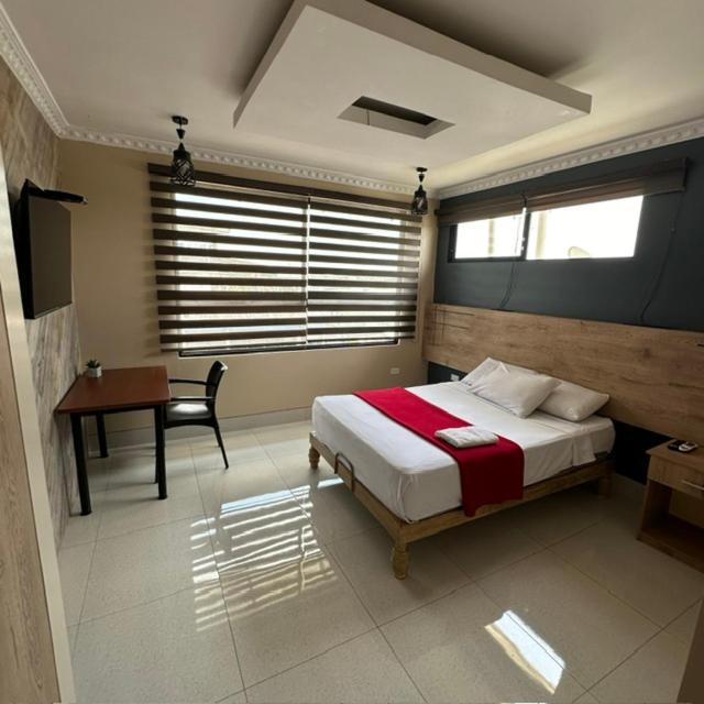 Hotel Murali - Cerca Del Aeropuerto De جواياكيل المظهر الخارجي الصورة