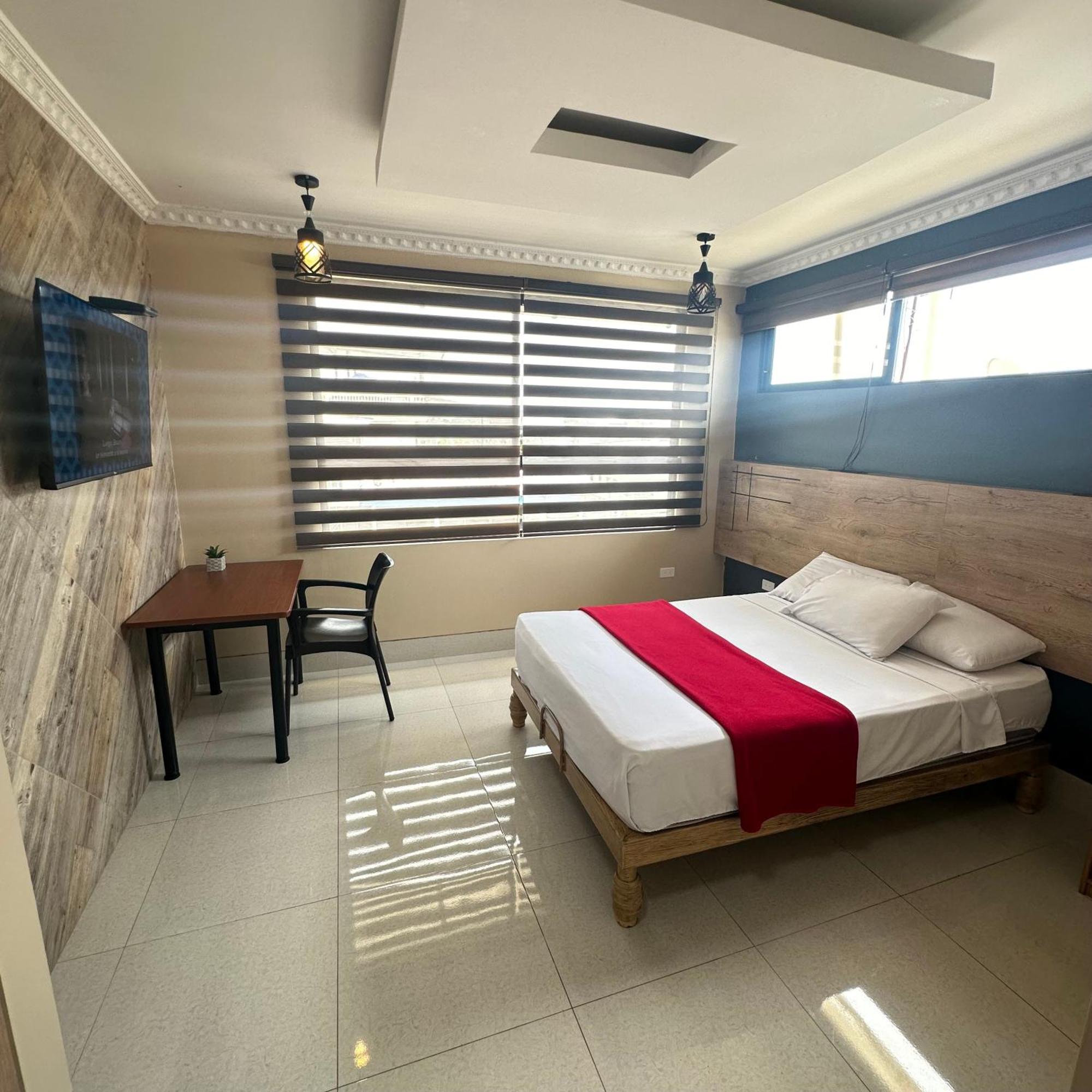 Hotel Murali - Cerca Del Aeropuerto De جواياكيل المظهر الخارجي الصورة