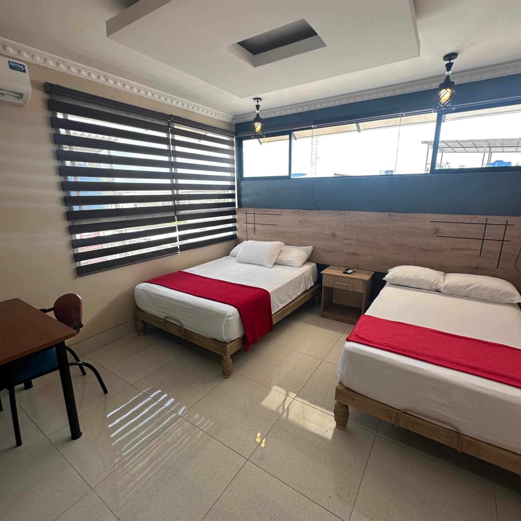 Hotel Murali - Cerca Del Aeropuerto De جواياكيل المظهر الخارجي الصورة
