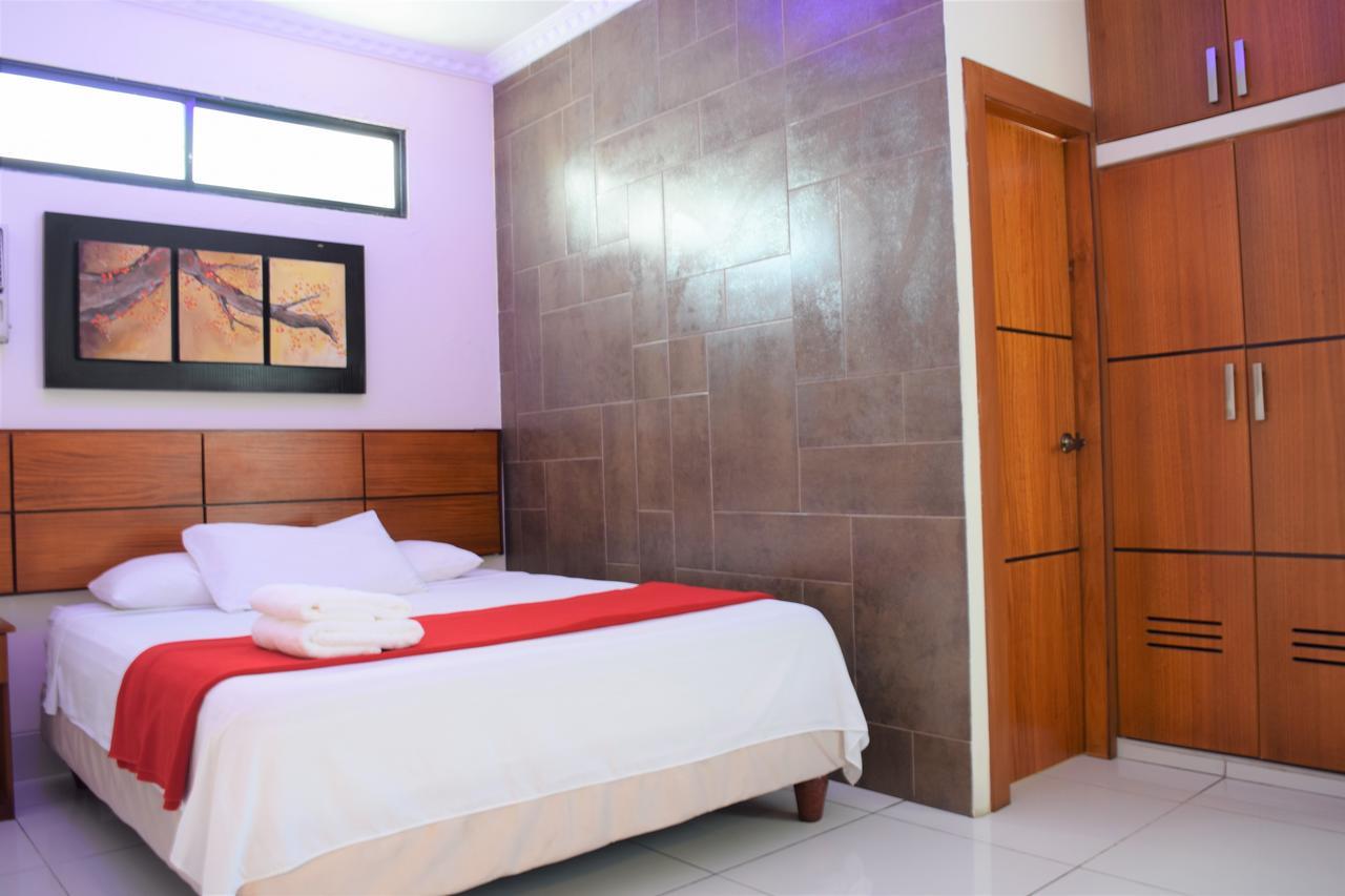 Hotel Murali - Cerca Del Aeropuerto De جواياكيل المظهر الخارجي الصورة