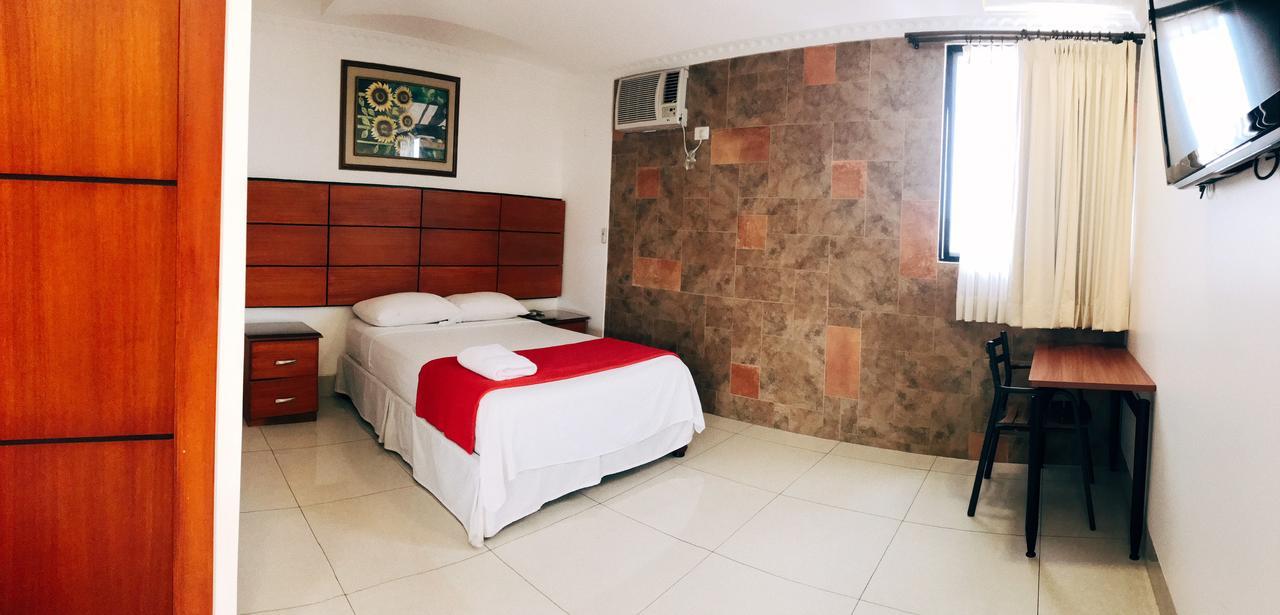 Hotel Murali - Cerca Del Aeropuerto De جواياكيل المظهر الخارجي الصورة