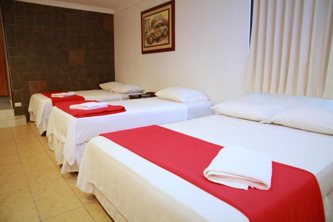 Hotel Murali - Cerca Del Aeropuerto De جواياكيل المظهر الخارجي الصورة